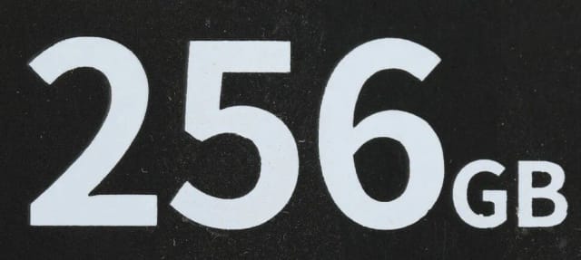 Карта памяти Netac microSDXC 256 ГБ Class 10, V30, A1, UHS-I, R 100 МБ/с, адаптер на SD, 1 шт., черный/красный - изображение №12