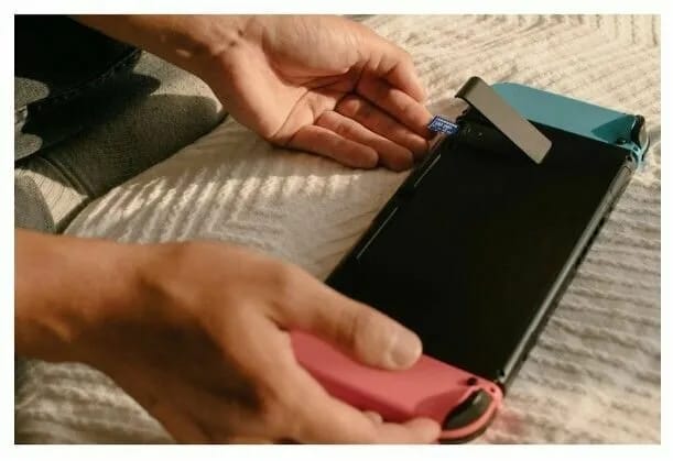 Карта памяти Samsung microSDXC 128 ГБ Class 10, V30, A2, UHS-I U3, R/W 160/120 МБ/с, адаптер на SD, 1 шт, синий - изображение №13