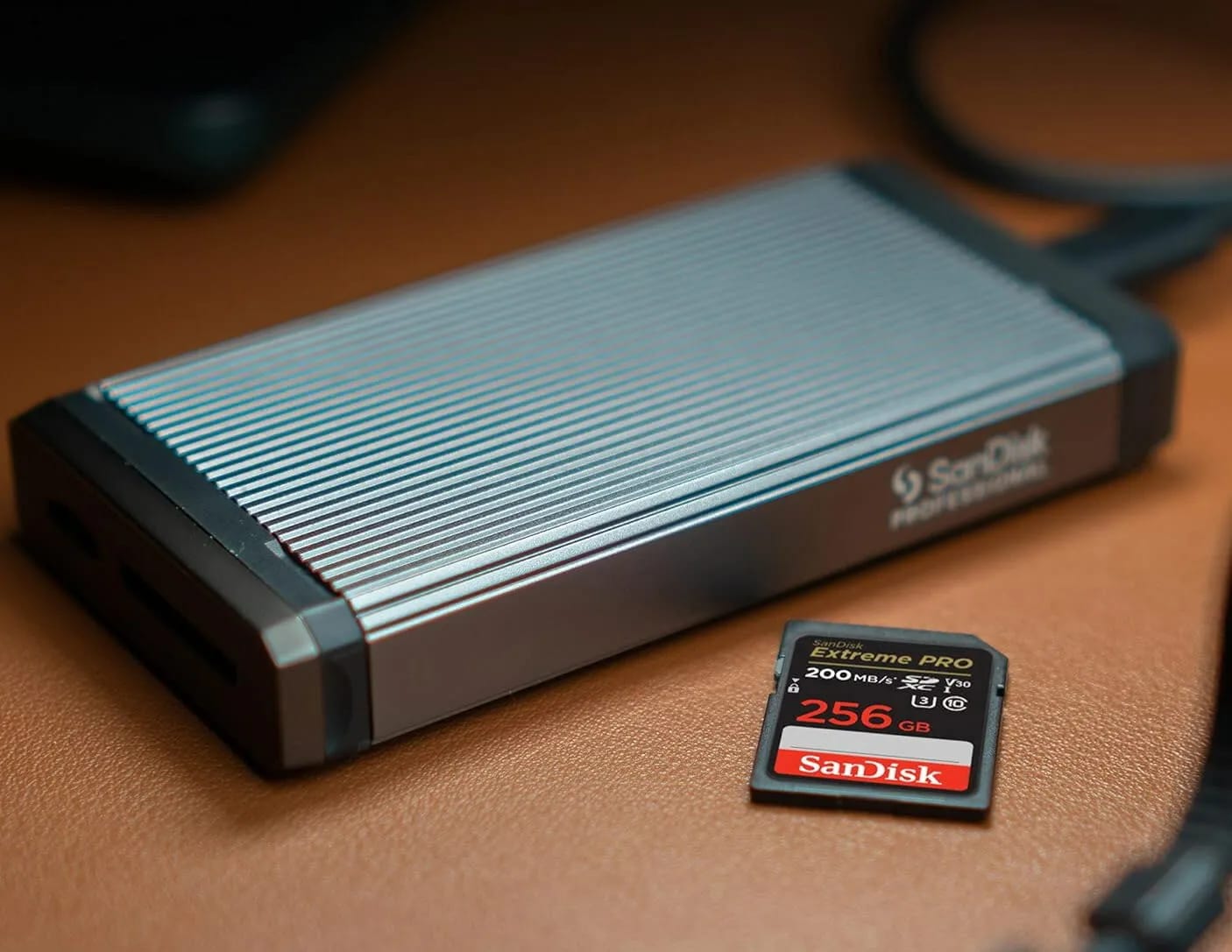 Карта памяти SanDisk SDXC 256 ГБ Class 10, V30, A2, UHS-I U3, 1 шт., черный - изображение №6